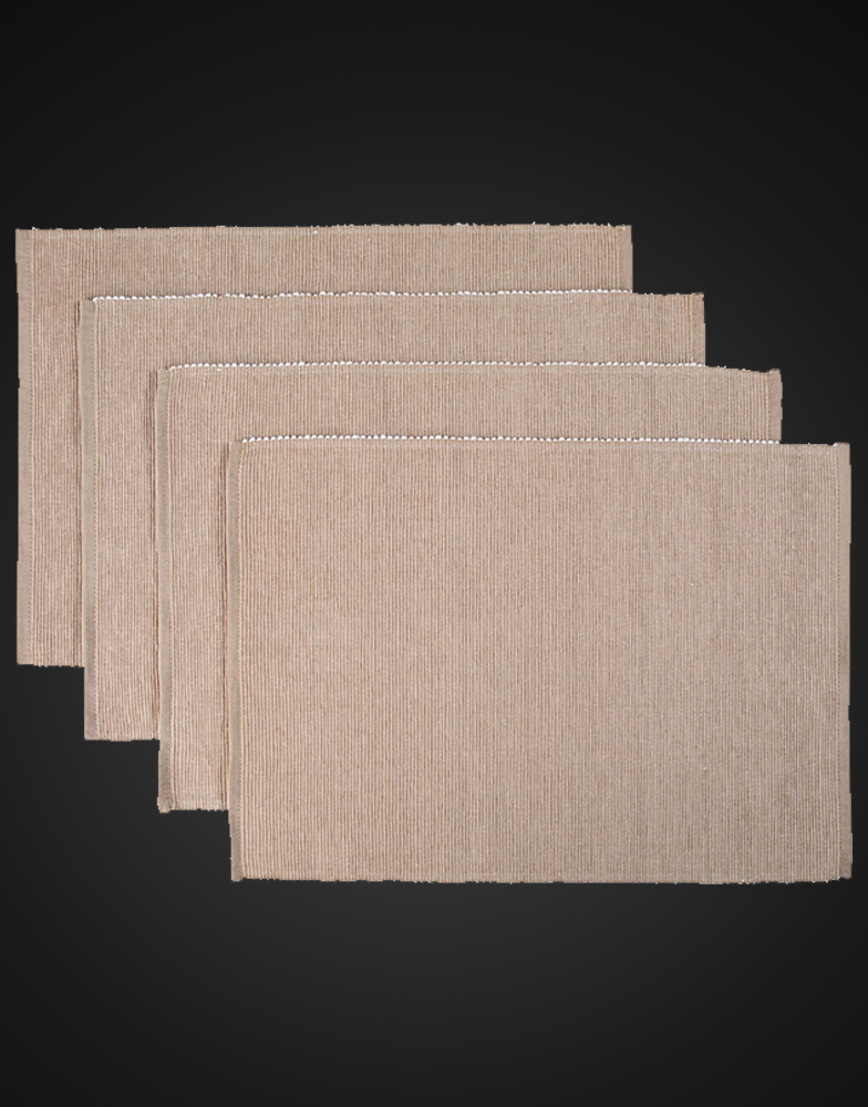 Placemat and runner photo